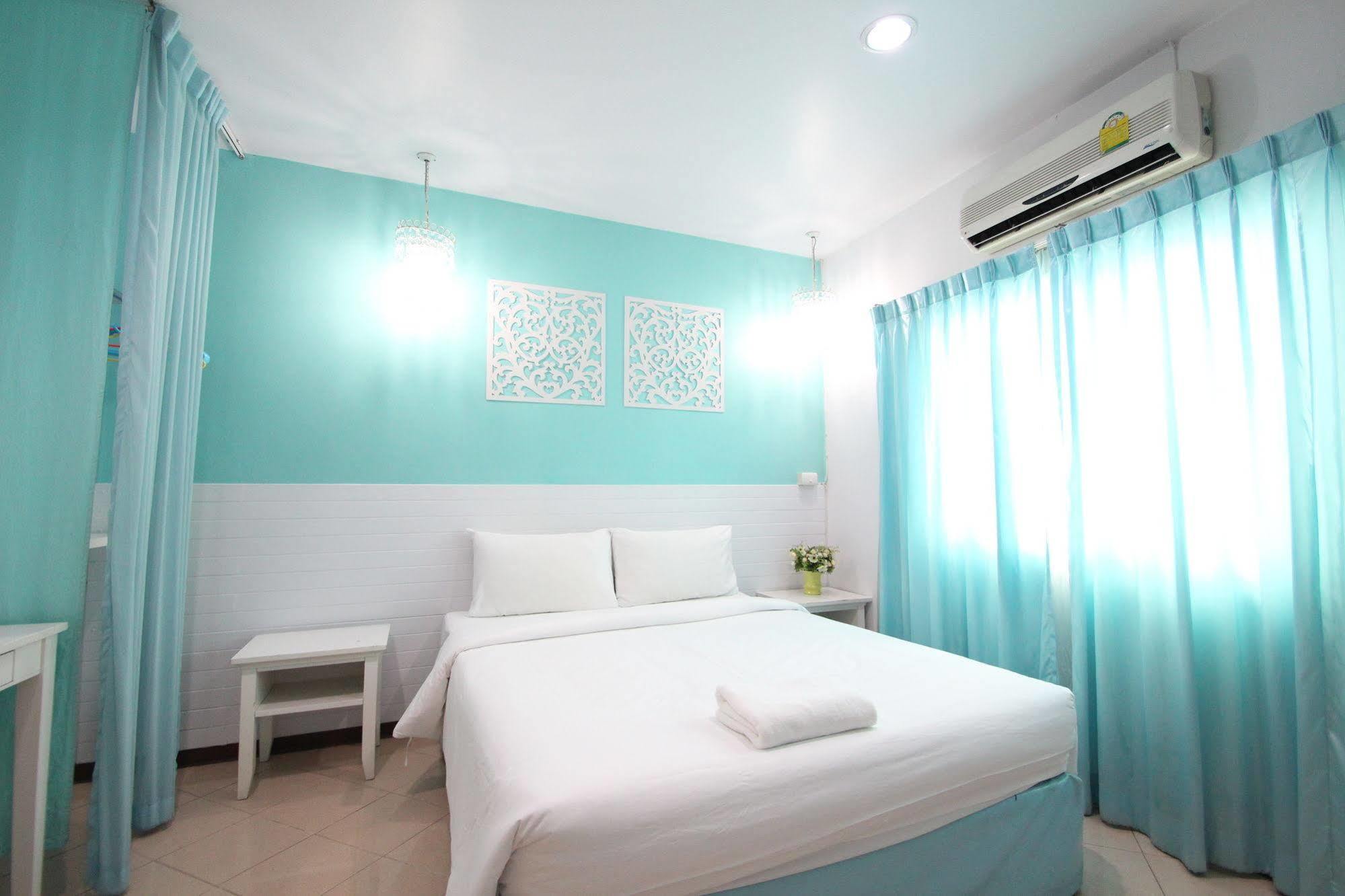 Preme Hostel Бангкок Экстерьер фото