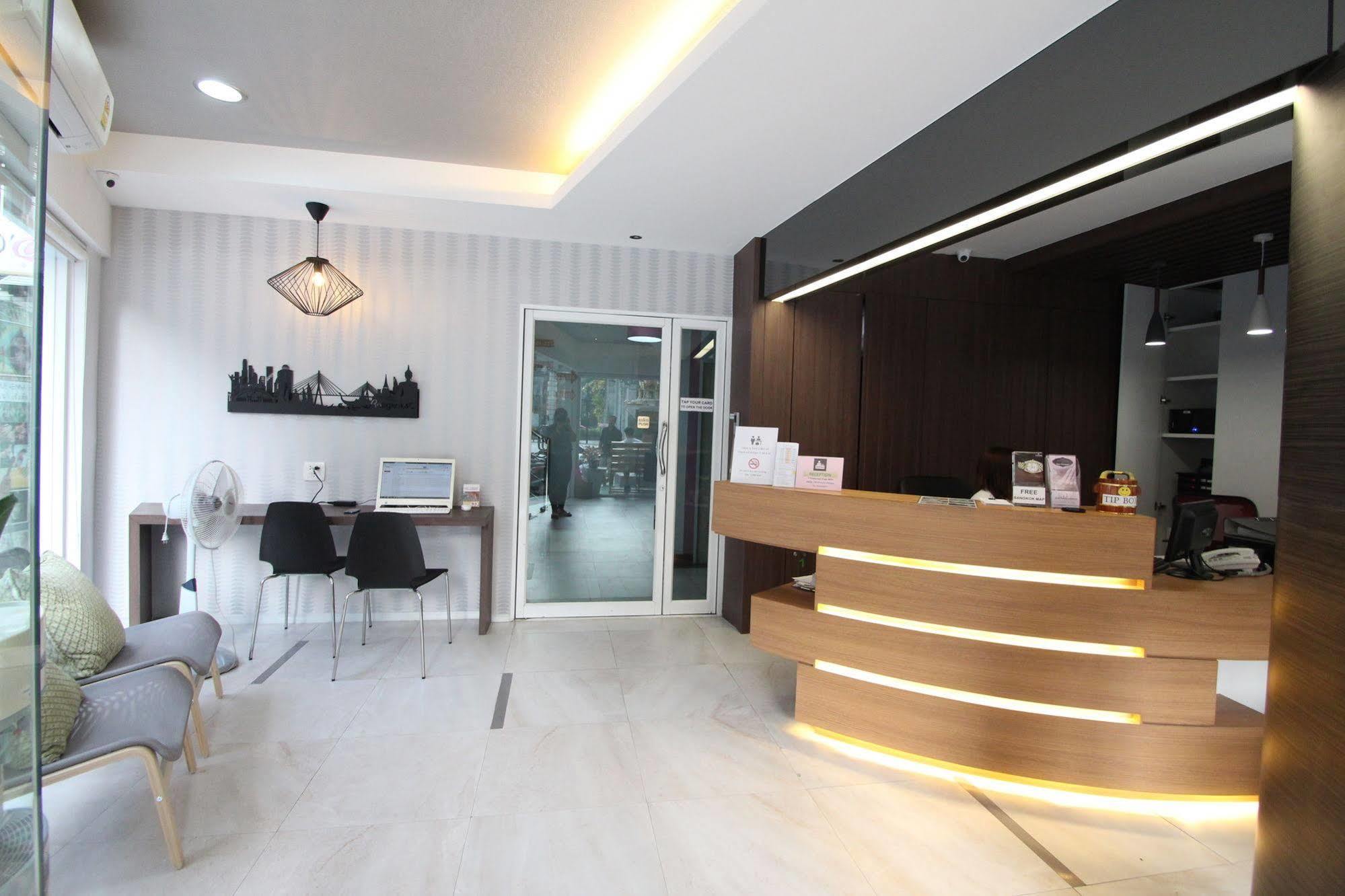 Preme Hostel Бангкок Экстерьер фото
