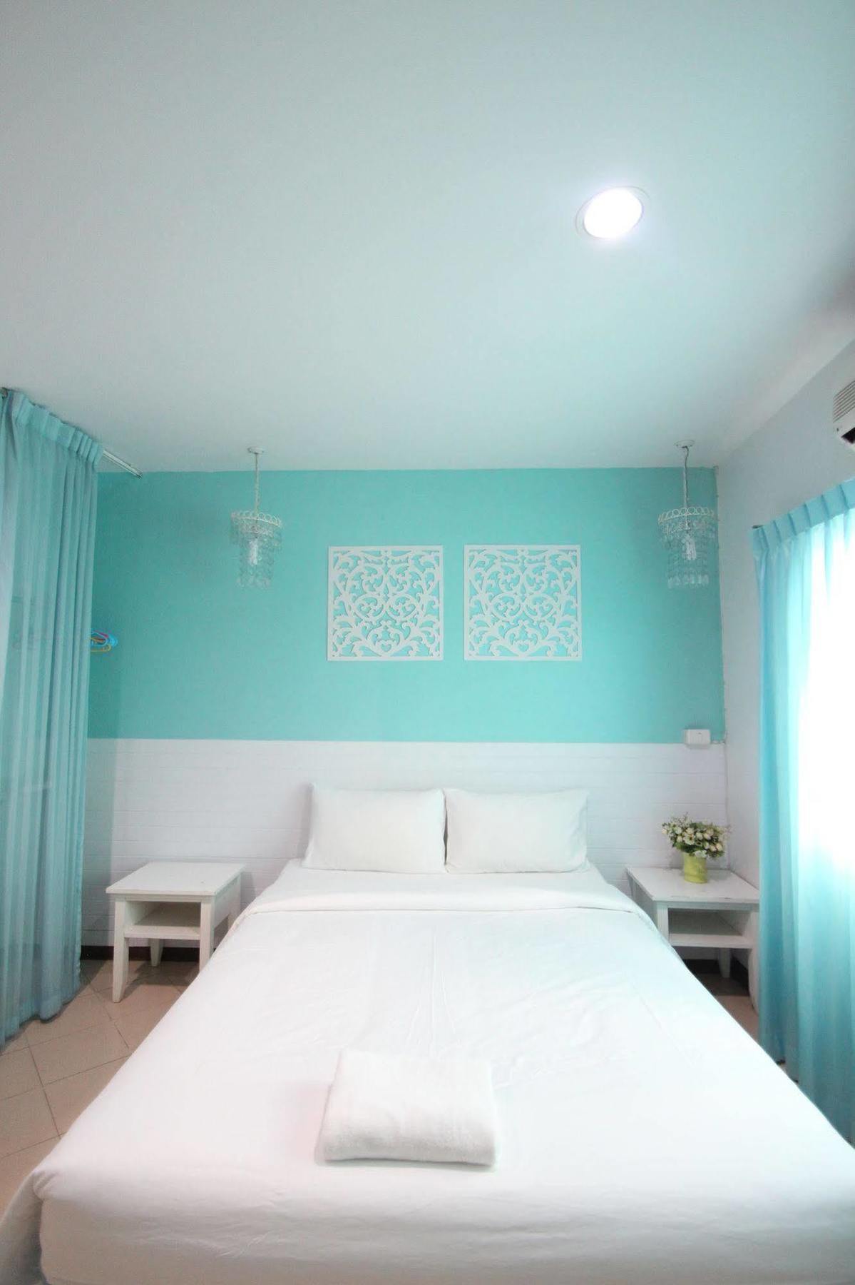Preme Hostel Бангкок Экстерьер фото
