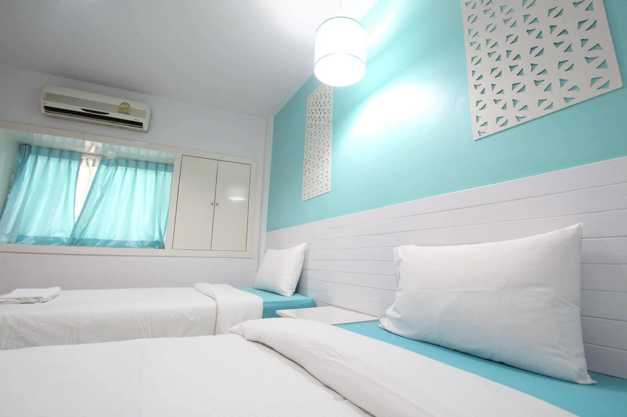 Preme Hostel Бангкок Экстерьер фото