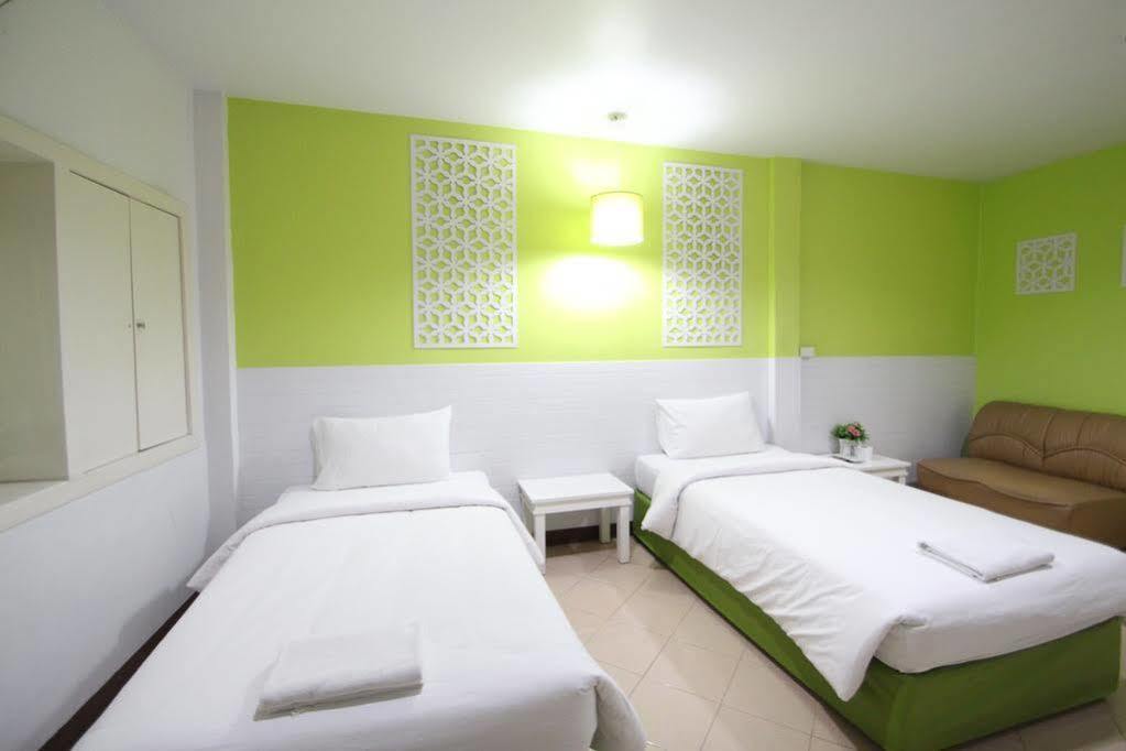 Preme Hostel Бангкок Экстерьер фото